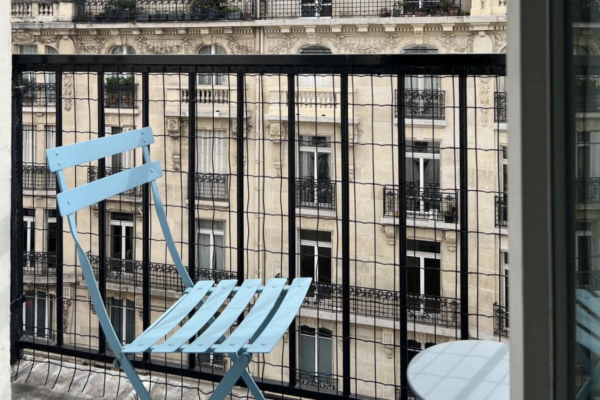 Passy-Eiffel-2.jpg