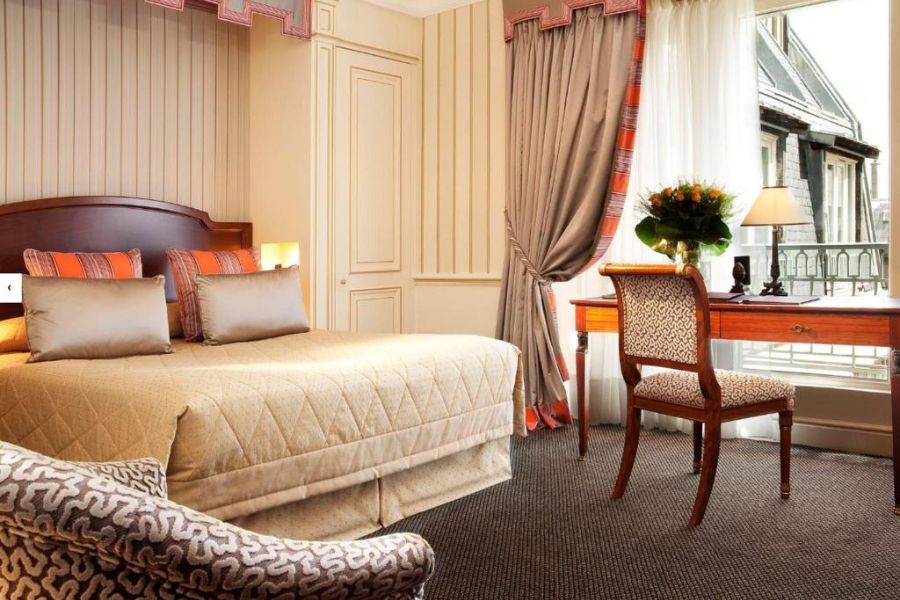 מלון נפוליאון פריז