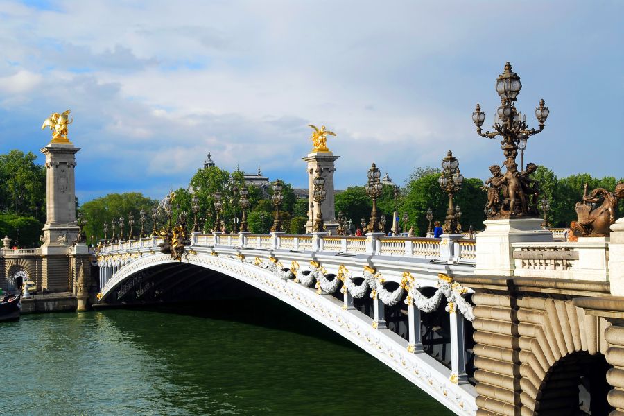 גשרים בפריז
