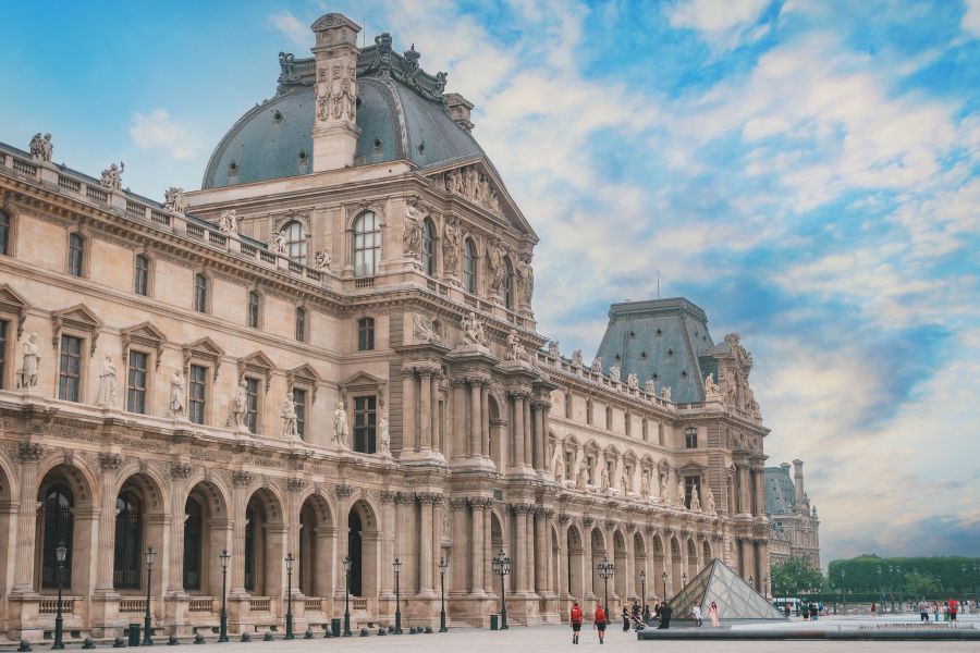 פריז באוגוסט