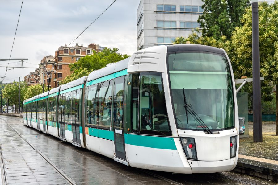 הרכבת הקלה בפריז